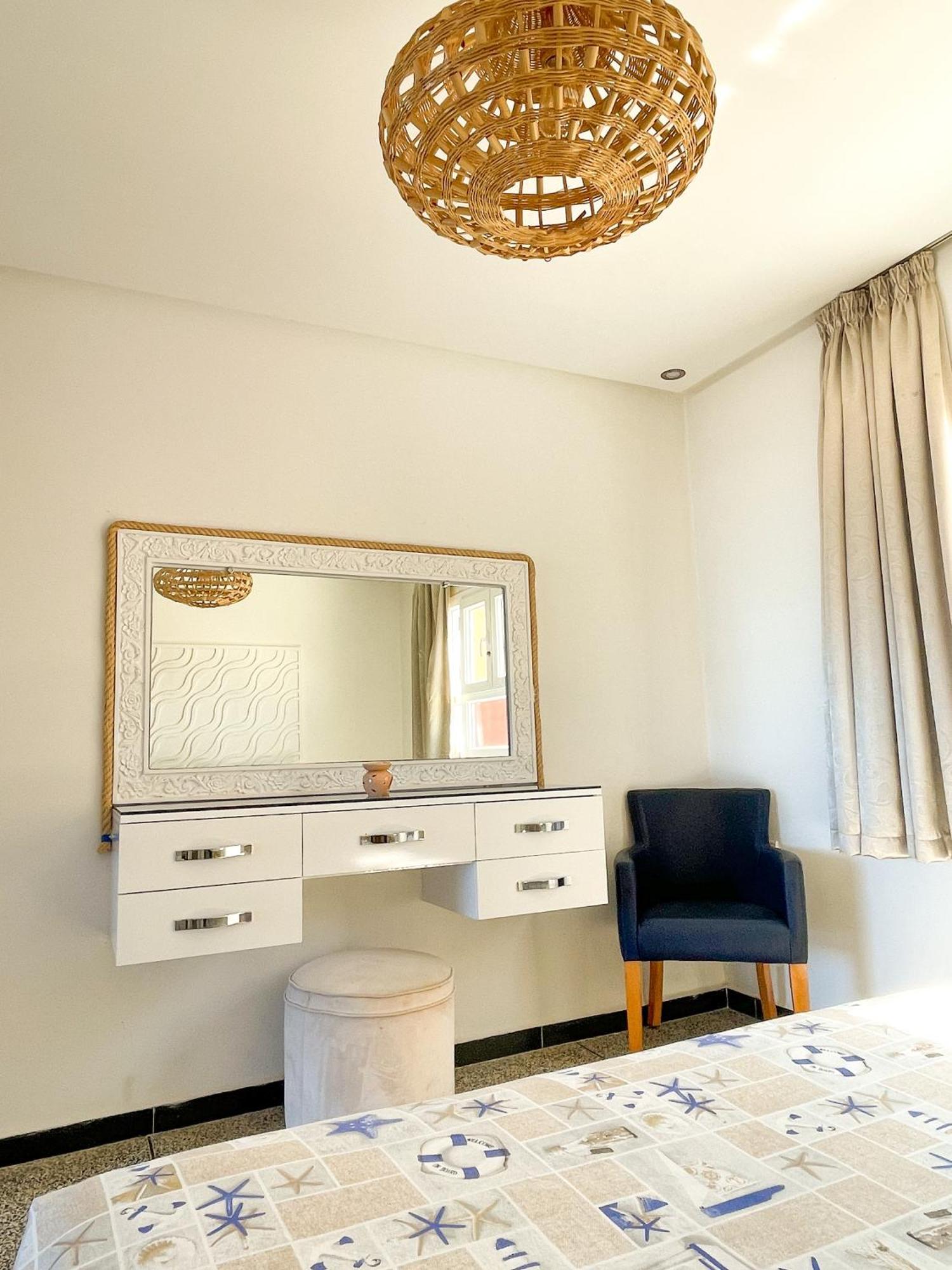 Big Blue Guest House 임수안 외부 사진