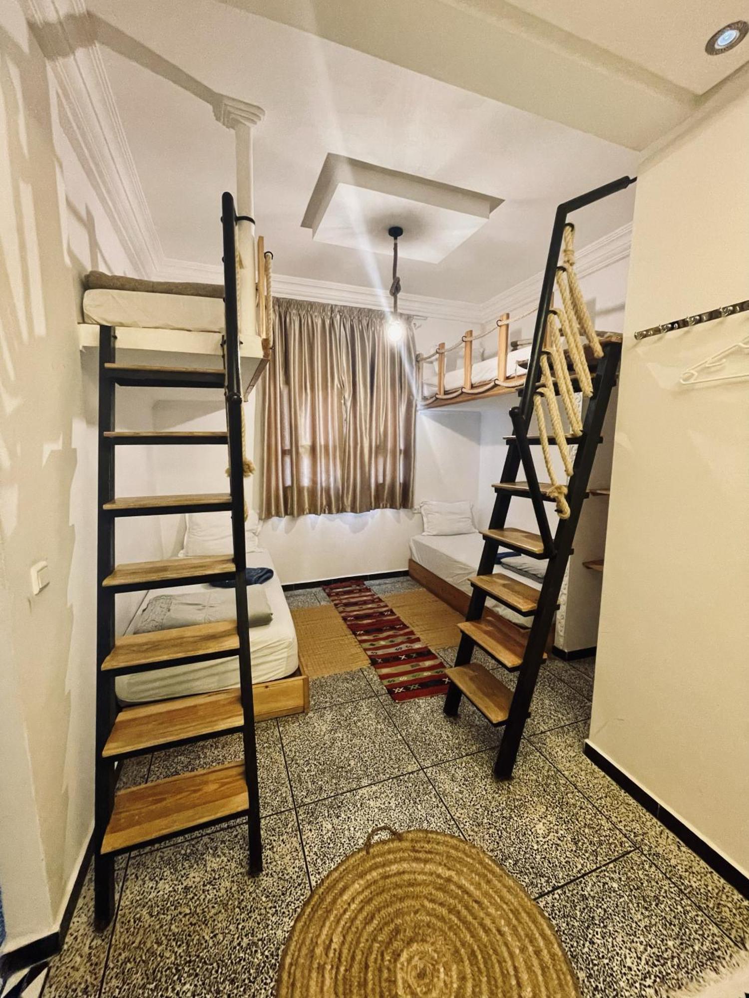 Big Blue Guest House 임수안 외부 사진